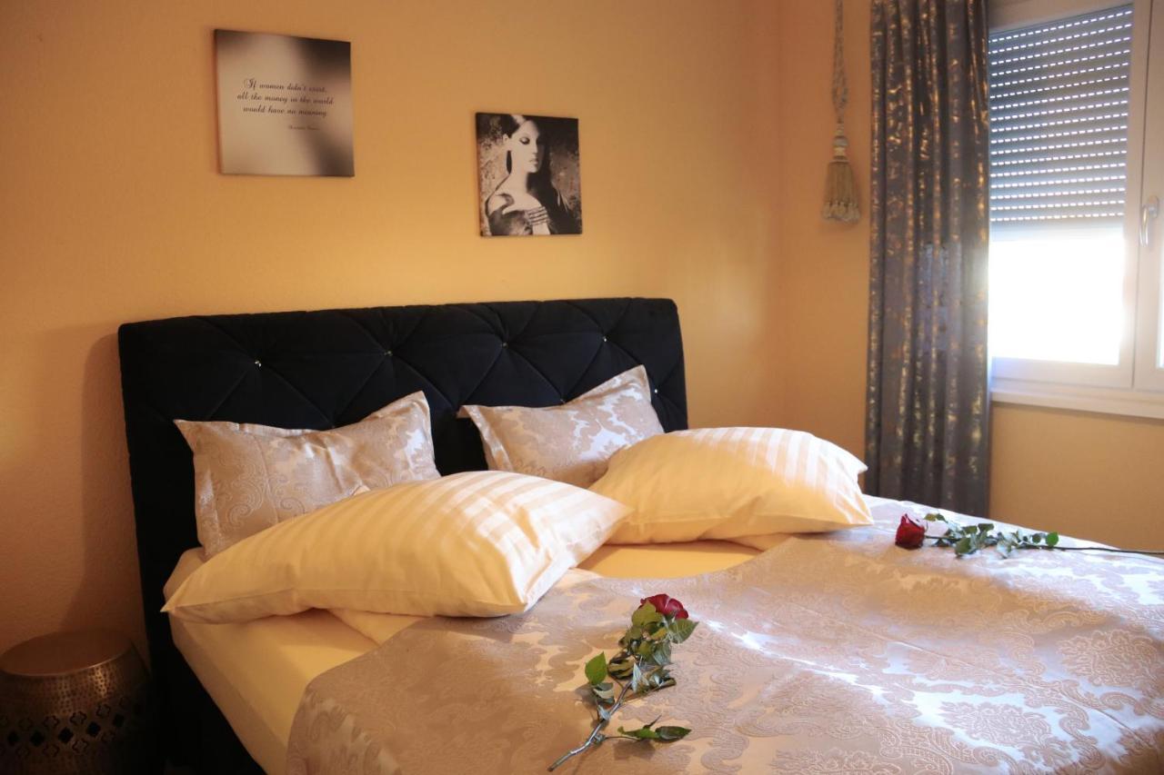 Fewo Golden Palace Ettenheim Ngoại thất bức ảnh
